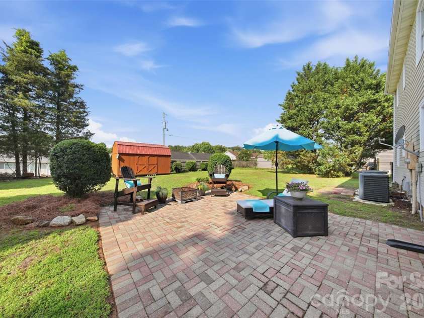 634 Carson Road, Gastonia, NC 28052.  MLS# CAR4388271, YatesRealty ID 29618. 