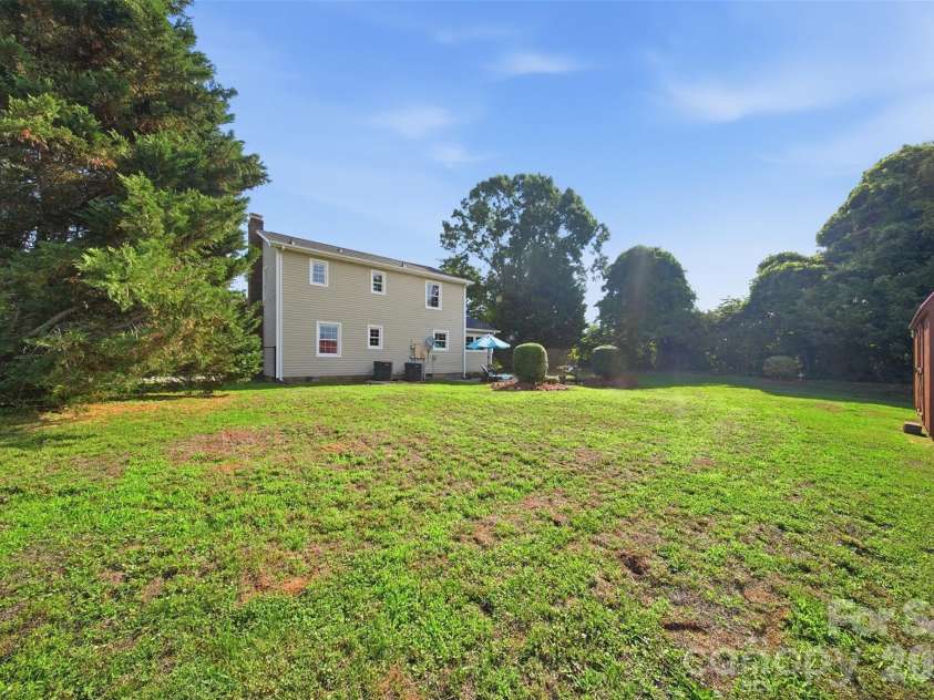 634 Carson Road, Gastonia, NC 28052.  MLS# CAR4388271, YatesRealty ID 29618. 