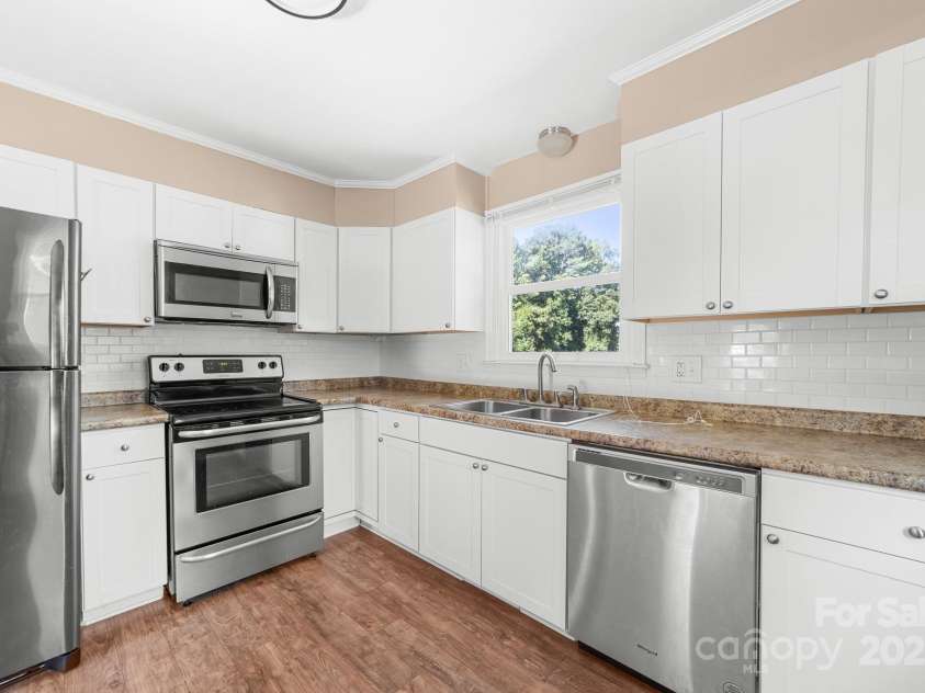 804 Tryon Street, Shelby, NC 28150.  MLS# CAR4280112, YatesRealty ID 29618. 