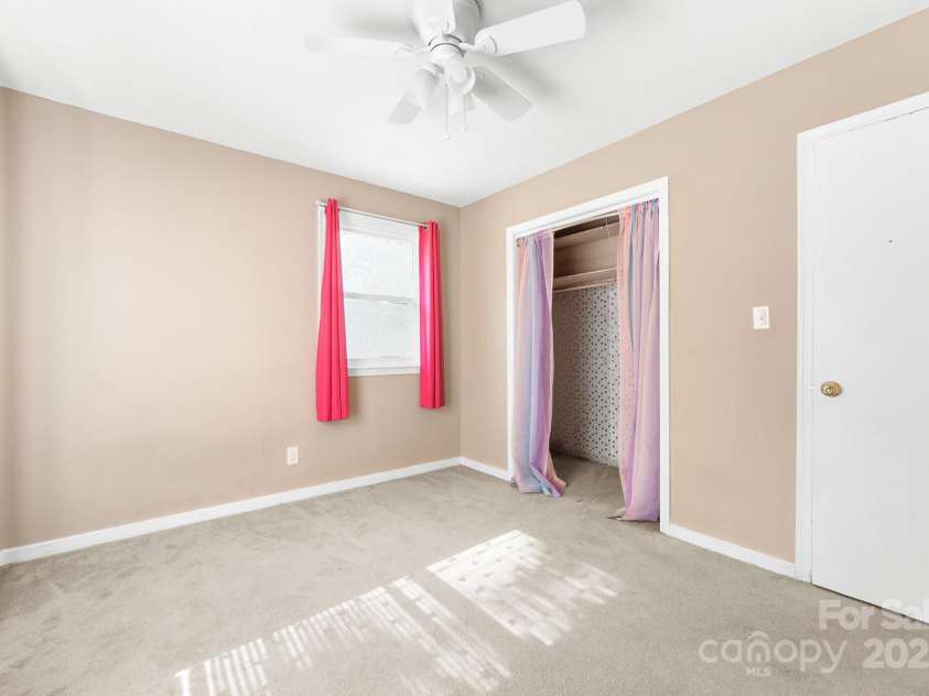 804 Tryon Street, Shelby, NC 28150.  MLS# CAR4280112, YatesRealty ID 29618. 