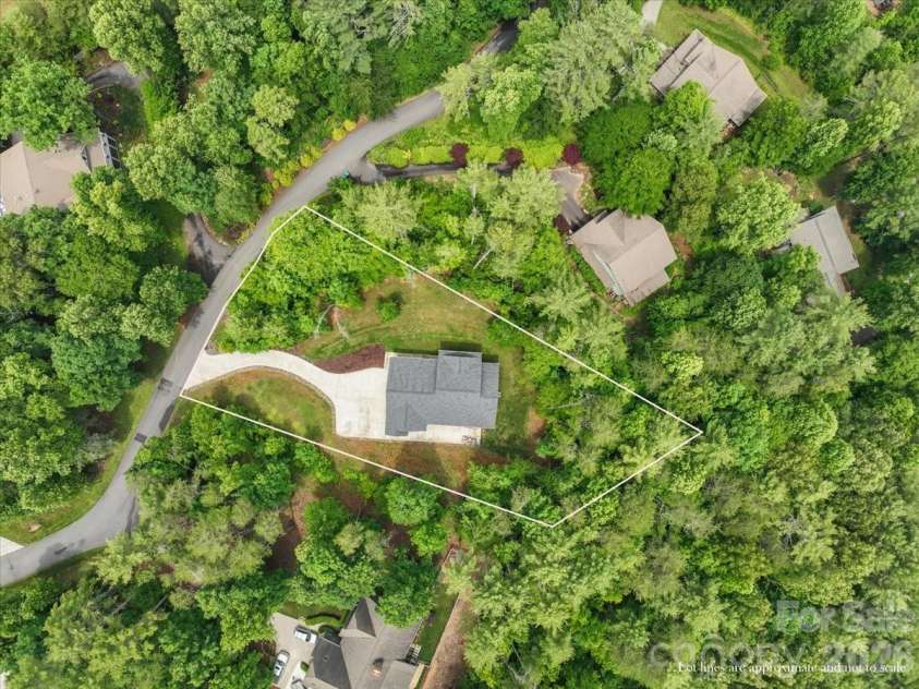 36 Cherry Ridge Lane, Weaverville, NC 28787.  MLS# CAR4385197, YatesRealty ID 29619. Approximate property lines