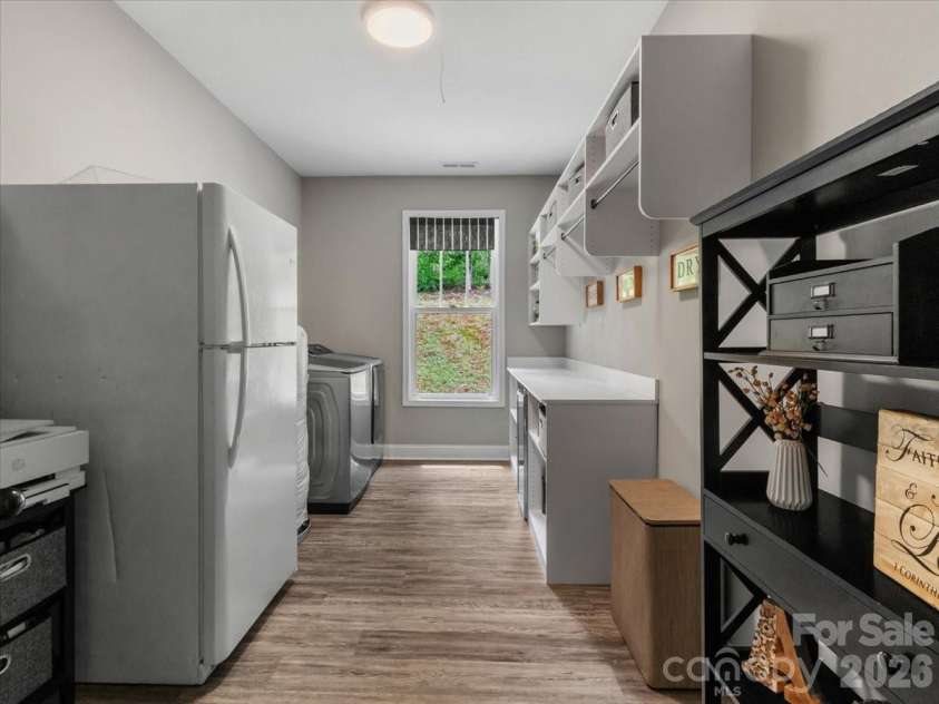 36 Cherry Ridge Lane, Weaverville, NC 28787.  MLS# CAR4385197, YatesRealty ID 29619. Mud room/Laundry 