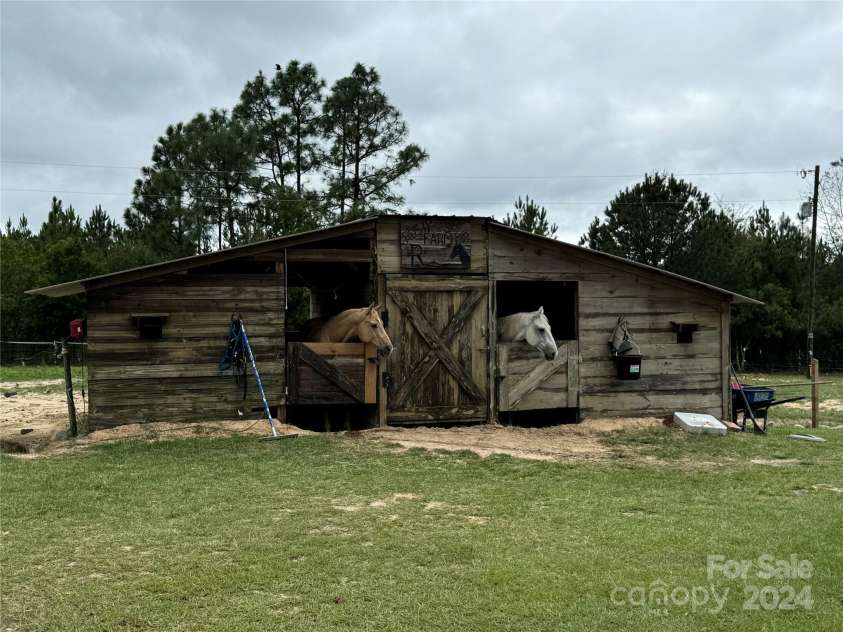 18048 Hwy 1 Road, Hartsville, SC 29550.  MLS# CAR4185286, YatesRealty ID 2962. 