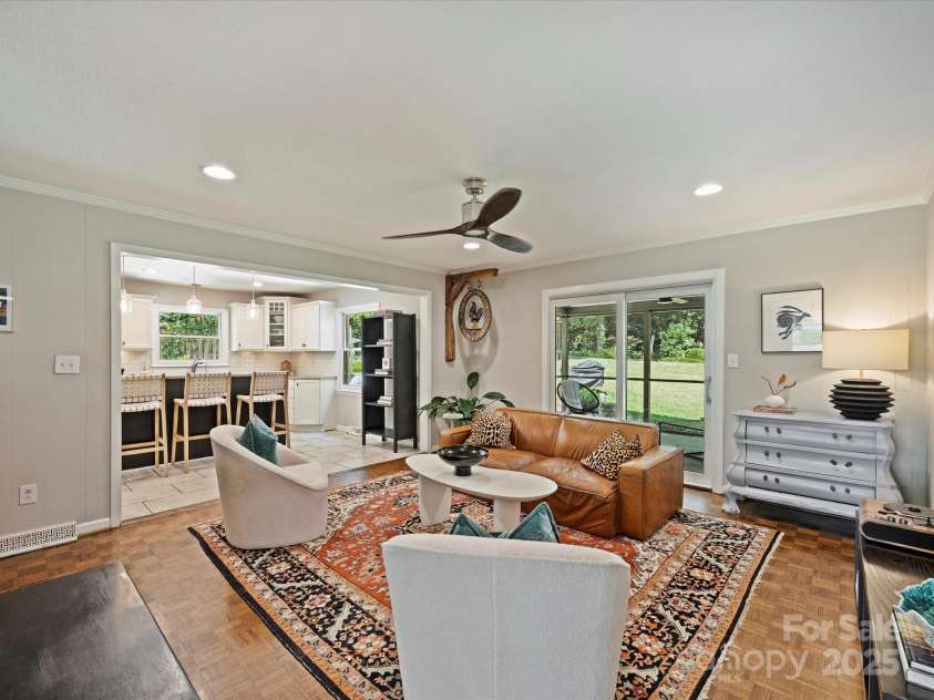 6334 Fair Valley Drive, Charlotte, NC 28226.  MLS# CAR4281662, YatesRealty ID 29620. 