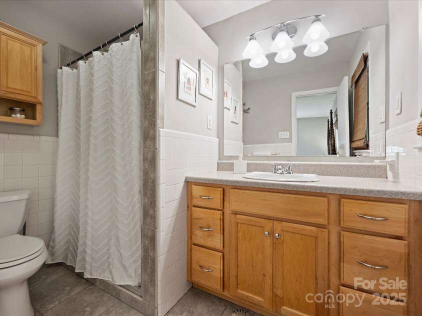 6334 Fair Valley Drive, Charlotte, NC 28226.  MLS# CAR4281662, YatesRealty ID 29620. 