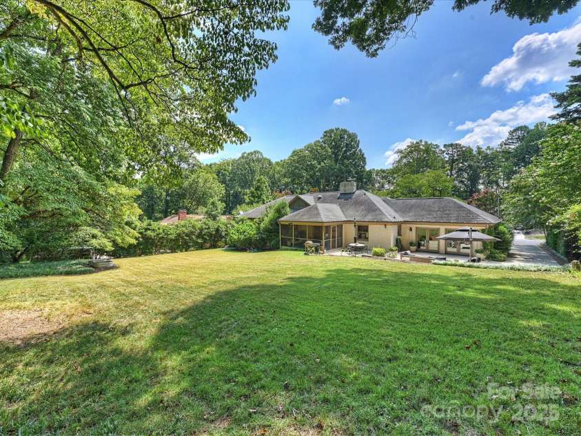 6334 Fair Valley Drive, Charlotte, NC 28226.  MLS# CAR4281662, YatesRealty ID 29620. 