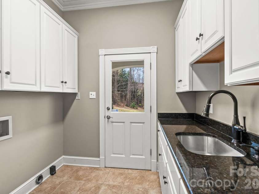 7902 Southerland Drive, Browns Summit, NC 27214.  MLS# CAR4372307, YatesRealty ID 29622. 