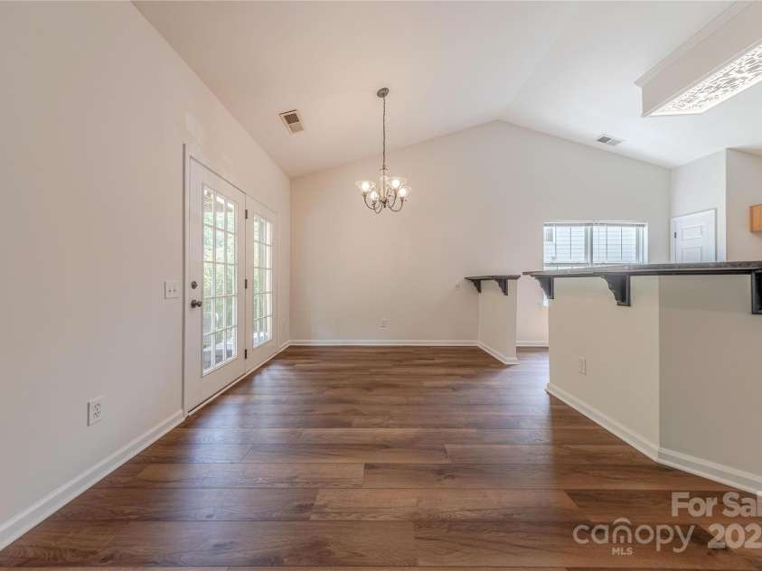 901 Clearbrook Road, Matthews, NC 28105.  MLS# CAR4269246, YatesRealty ID 29622. 