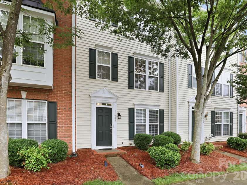 11439 Destin Lane, Charlotte, NC 28277.  MLS# CAR4386670, YatesRealty ID 29623. 