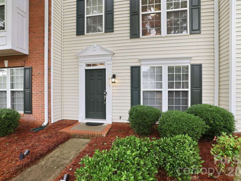 11439 Destin Lane, Charlotte, NC 28277.  MLS# CAR4386670, YatesRealty ID 29623. 