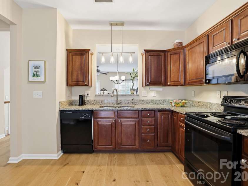 11439 Destin Lane, Charlotte, NC 28277.  MLS# CAR4386670, YatesRealty ID 29623. 