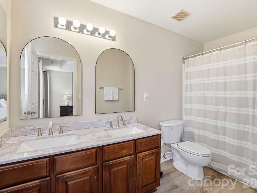 11439 Destin Lane, Charlotte, NC 28277.  MLS# CAR4386670, YatesRealty ID 29623. 
