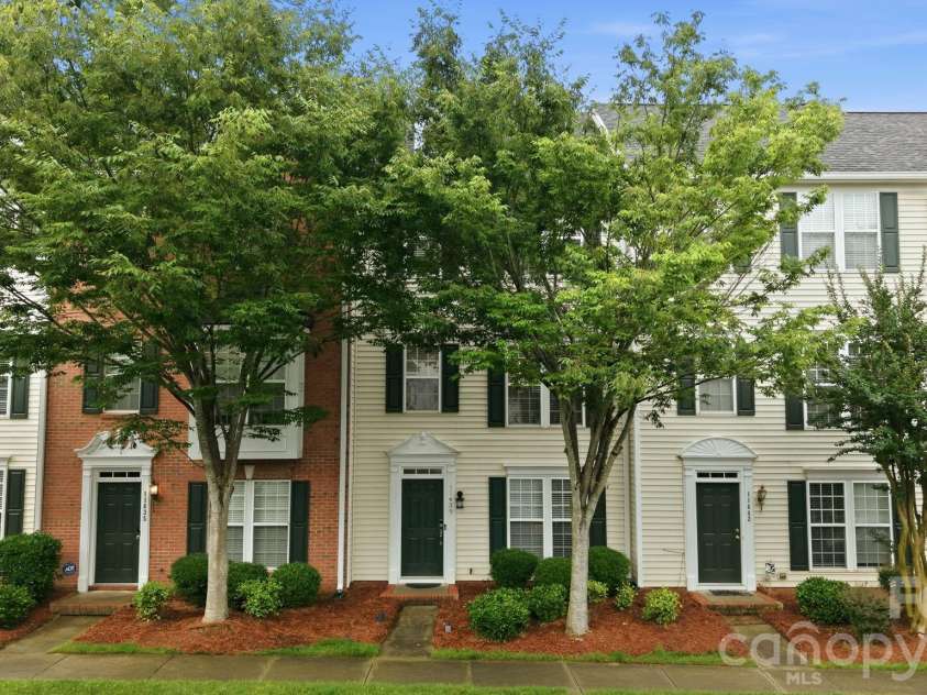 11439 Destin Lane, Charlotte, NC 28277.  MLS# CAR4386670, YatesRealty ID 29623. 