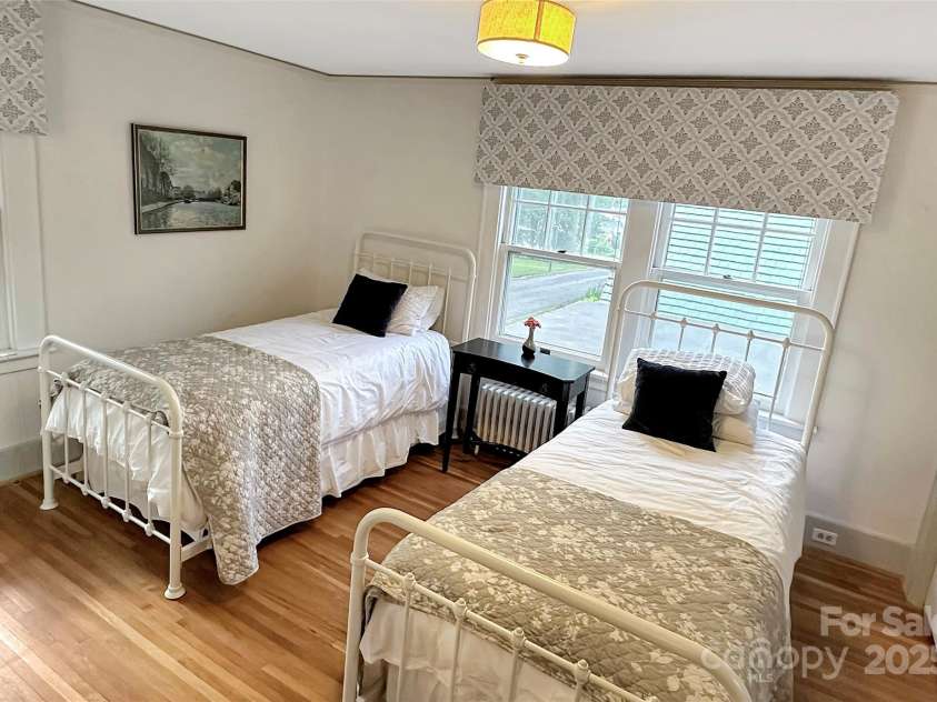 436 3rd Avenue, Hickory, NC 28601.  MLS# CAR4283536, YatesRealty ID 29624. Bedroom 3 of 3