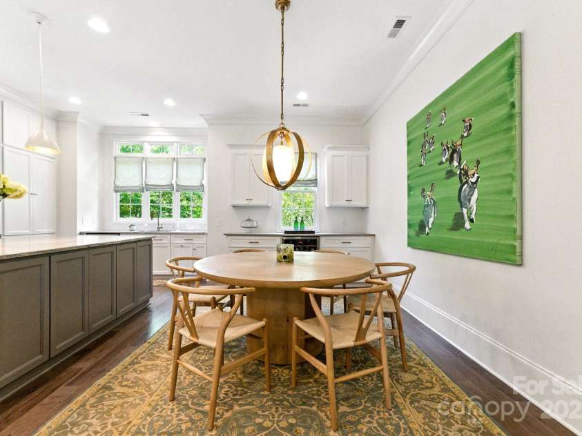 1614 Lombardy Circle, Charlotte, NC 28203.  MLS# CAR4279455, YatesRealty ID 29626. Dining Area