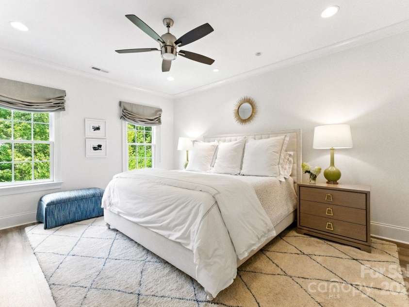 1614 Lombardy Circle, Charlotte, NC 28203.  MLS# CAR4279455, YatesRealty ID 29626. Primary bedroom