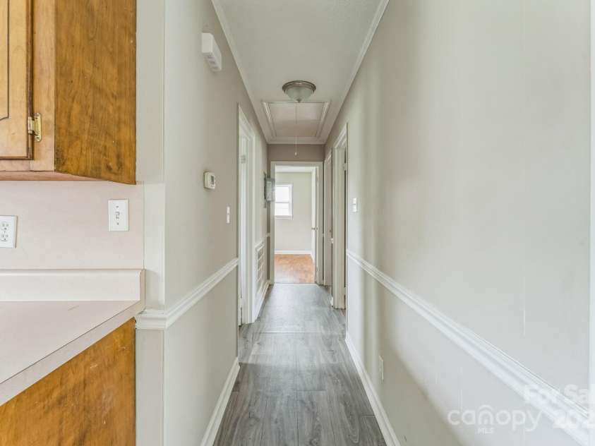 1019 Carmel Drive, Gastonia, NC 28056.  MLS# CAR4272219, YatesRealty ID 29627. 