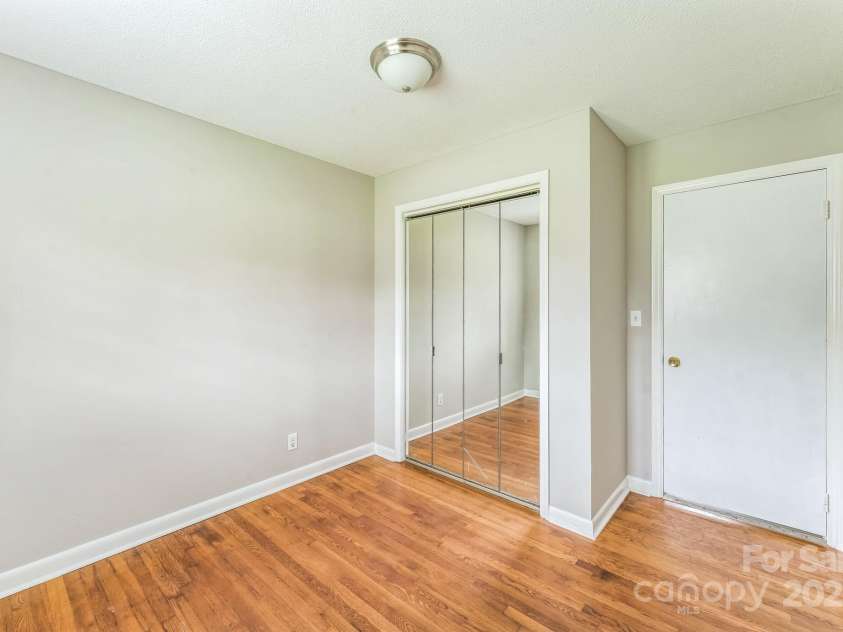 1019 Carmel Drive, Gastonia, NC 28056.  MLS# CAR4272219, YatesRealty ID 29627. 