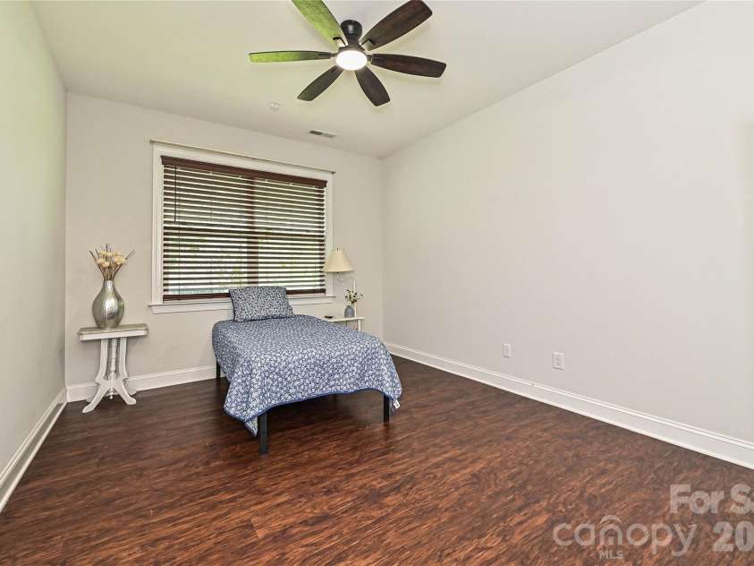 406 Sinaloa Street, Waxhaw, NC 28173.  MLS# CAR4390776, YatesRealty ID 29627. First floor guest suite