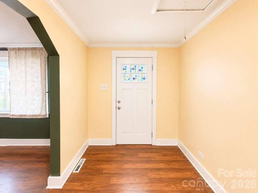 383 Catawba Avenue, Mooresville, NC 28115.  MLS# CAR4380930, YatesRealty ID 29628. 