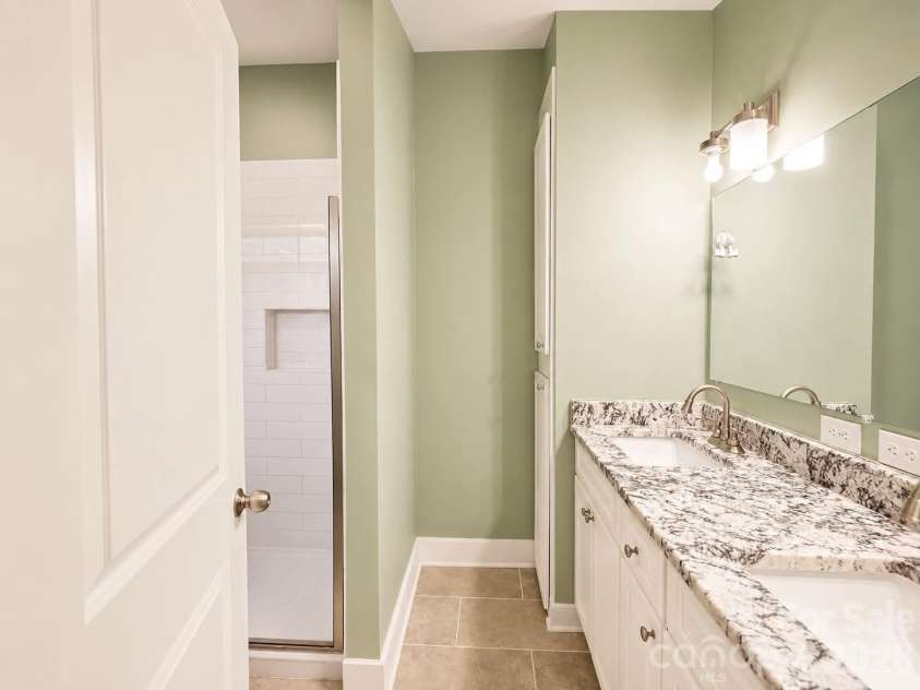 383 Catawba Avenue, Mooresville, NC 28115.  MLS# CAR4380930, YatesRealty ID 29628. 
