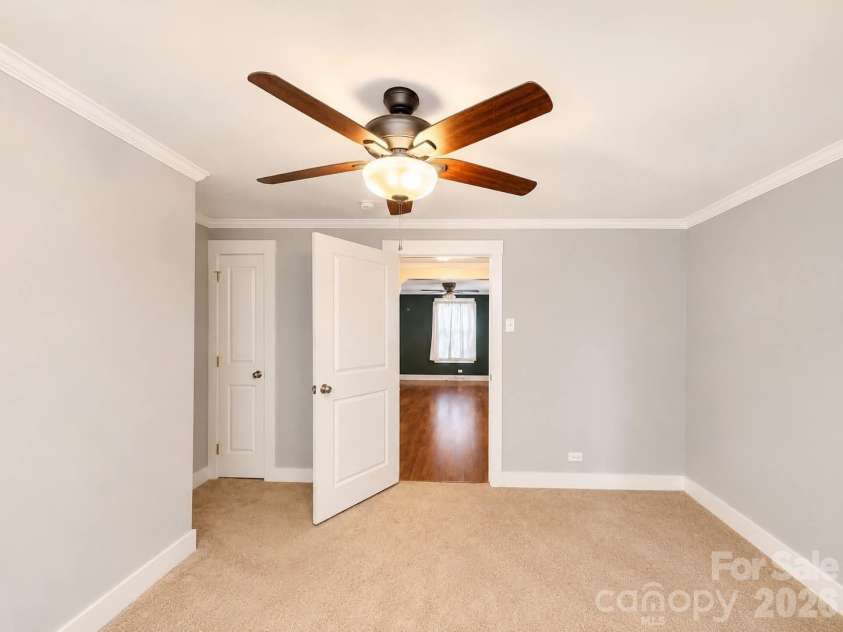 383 Catawba Avenue, Mooresville, NC 28115.  MLS# CAR4380930, YatesRealty ID 29628. 