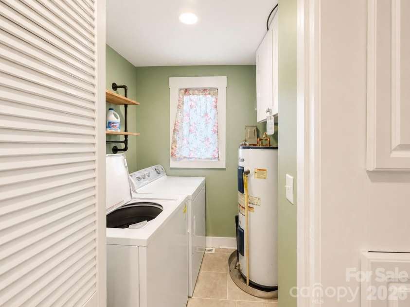 383 Catawba Avenue, Mooresville, NC 28115.  MLS# CAR4380930, YatesRealty ID 29628. 