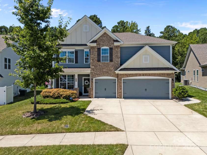 127 Atwater Landing Drive, Mooresville, NC 28117.  MLS# CAR4283079, YatesRealty ID 29629. 3 Car garage