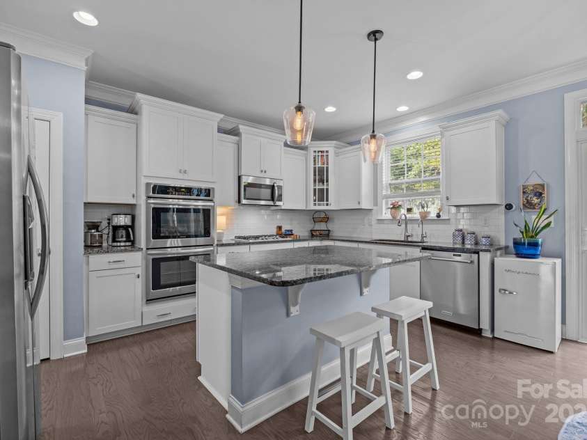 127 Atwater Landing Drive, Mooresville, NC 28117.  MLS# CAR4283079, YatesRealty ID 29629. 