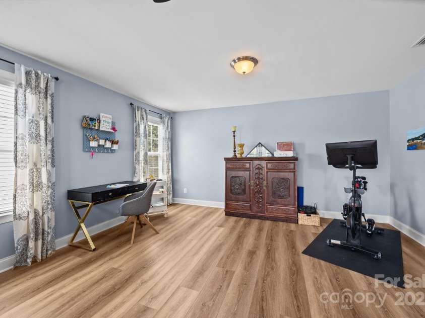 127 Atwater Landing Drive, Mooresville, NC 28117.  MLS# CAR4283079, YatesRealty ID 29629. Bonus room