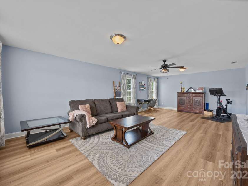 127 Atwater Landing Drive, Mooresville, NC 28117.  MLS# CAR4283079, YatesRealty ID 29629. Bonus room upstairs