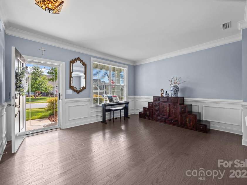 127 Atwater Landing Drive, Mooresville, NC 28117.  MLS# CAR4283079, YatesRealty ID 29629. Formal living room