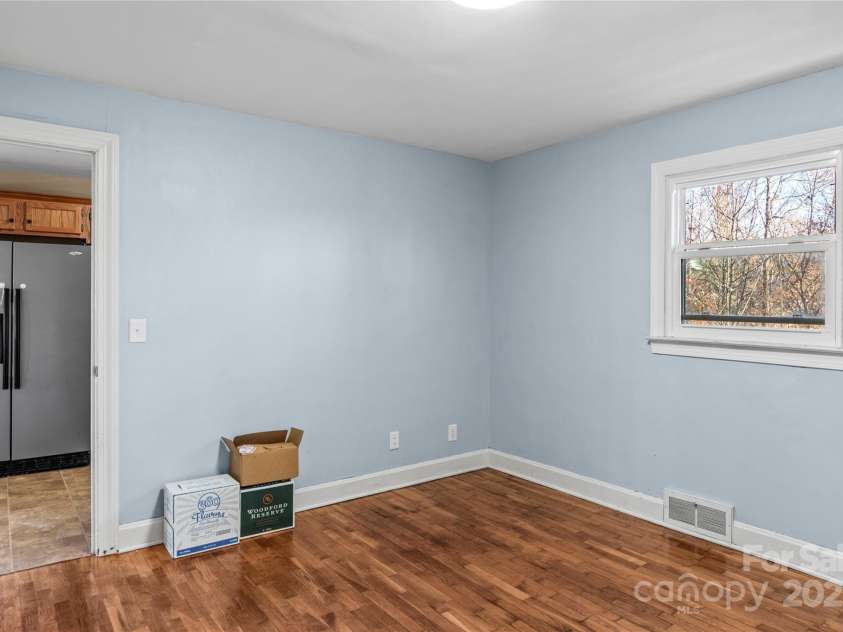 133 South Street, Elkin, NC 28621.  MLS# CAR4325626, YatesRealty ID 2963. 