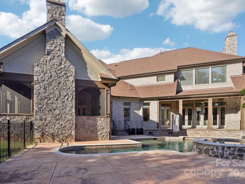 1800 Smarty Jones Drive, Waxhaw, NC 28173.  MLS# CAR4239181, YatesRealty ID 2963. 