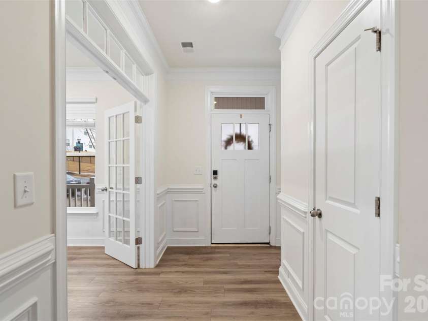 2109 Laurel Village Circle, Belmont, NC 28012.  MLS# CAR4352585, YatesRealty ID 29630. 