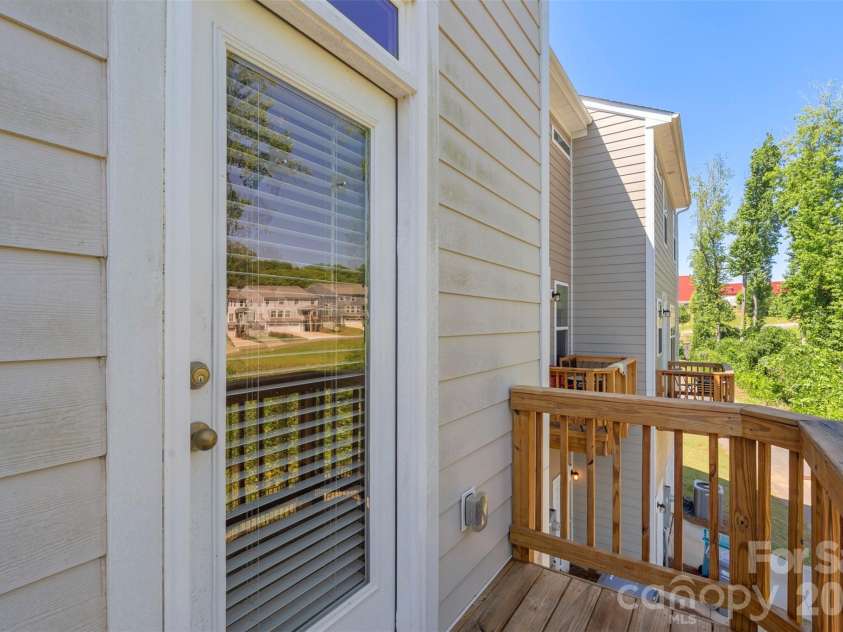 2109 Laurel Village Circle, Belmont, NC 28012.  MLS# CAR4352585, YatesRealty ID 29630. 