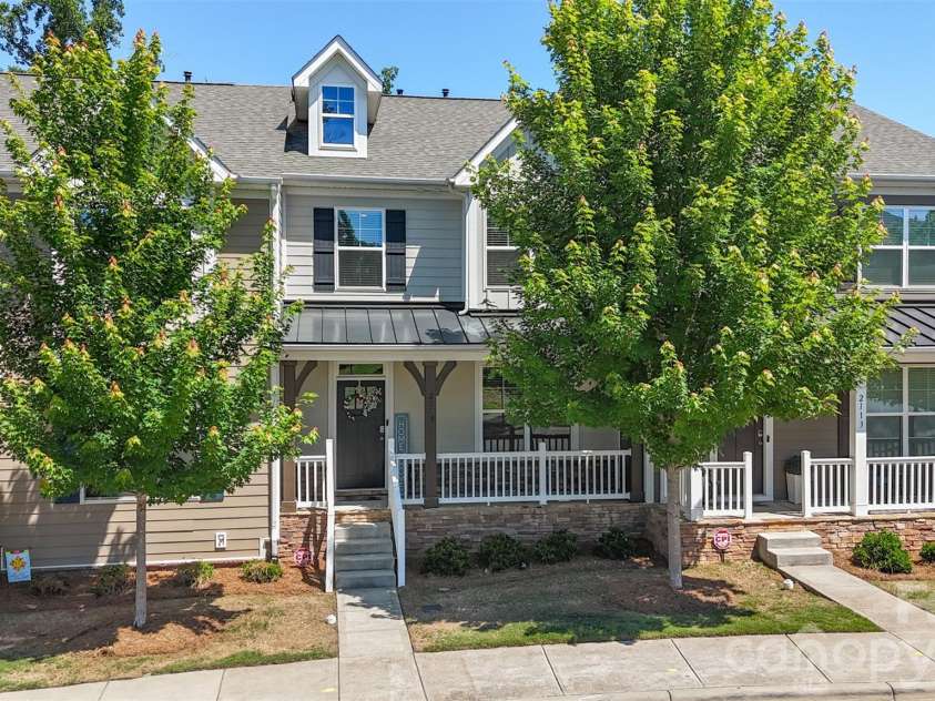 2109 Laurel Village Circle, Belmont, NC 28012.  MLS# CAR4352585, YatesRealty ID 29630. 