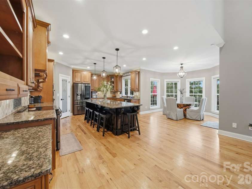 151 43rd Avenue Drive, Hickory, NC 28601.  MLS# CAR4379957, YatesRealty ID 29631. 