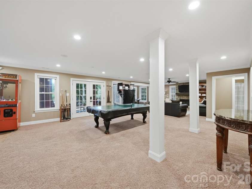 151 43rd Avenue Drive, Hickory, NC 28601.  MLS# CAR4379957, YatesRealty ID 29631. 