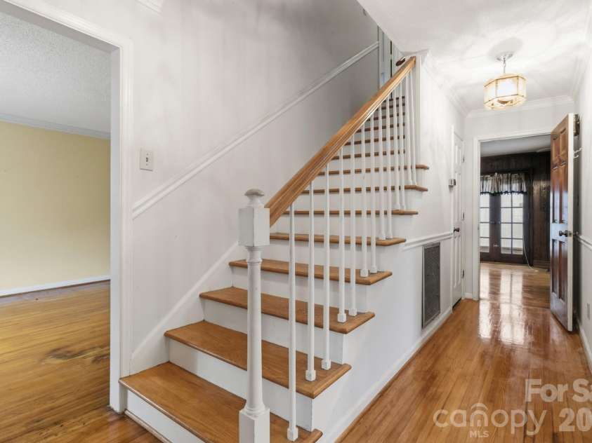 3343 Olde Creek Trail, Matthews, NC 28105.  MLS# CAR4389464, YatesRealty ID 29632. 