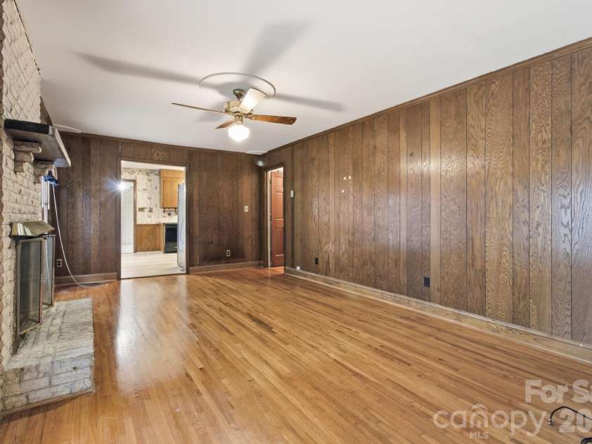 3343 Olde Creek Trail, Matthews, NC 28105.  MLS# CAR4389464, YatesRealty ID 29632. 