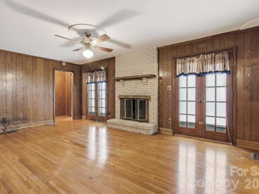 3343 Olde Creek Trail, Matthews, NC 28105.  MLS# CAR4389464, YatesRealty ID 29632. 