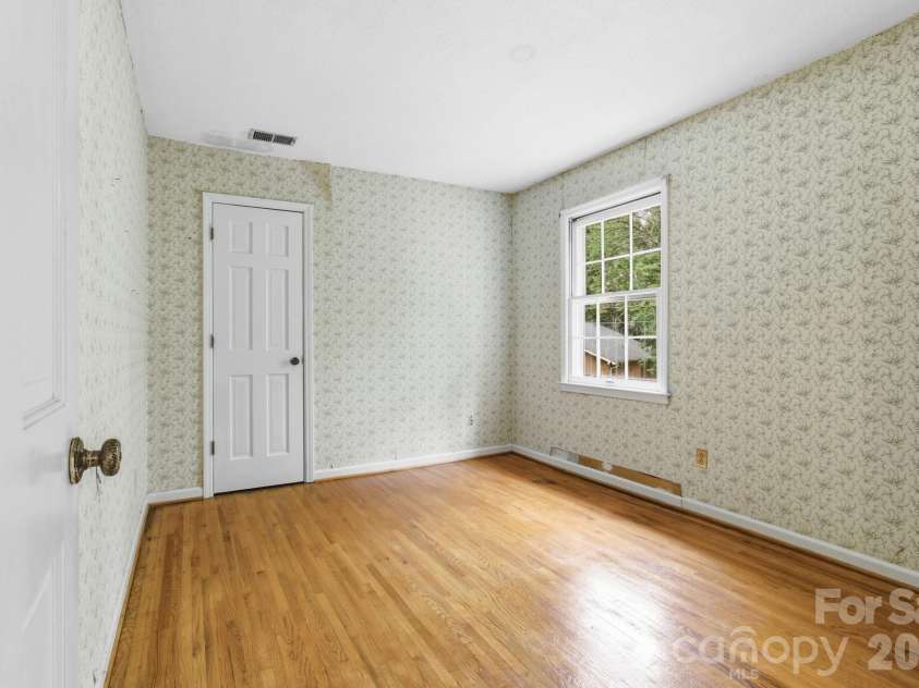 3343 Olde Creek Trail, Matthews, NC 28105.  MLS# CAR4389464, YatesRealty ID 29632. 