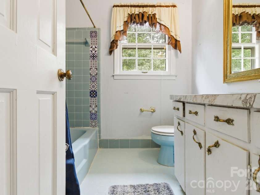 3343 Olde Creek Trail, Matthews, NC 28105.  MLS# CAR4389464, YatesRealty ID 29632. 