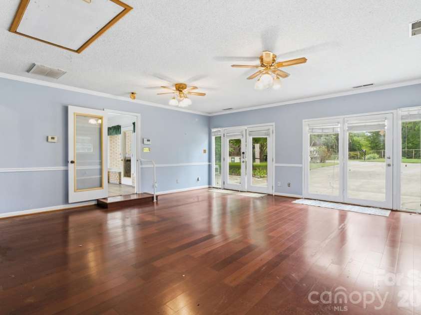 3343 Olde Creek Trail, Matthews, NC 28105.  MLS# CAR4389464, YatesRealty ID 29632. 