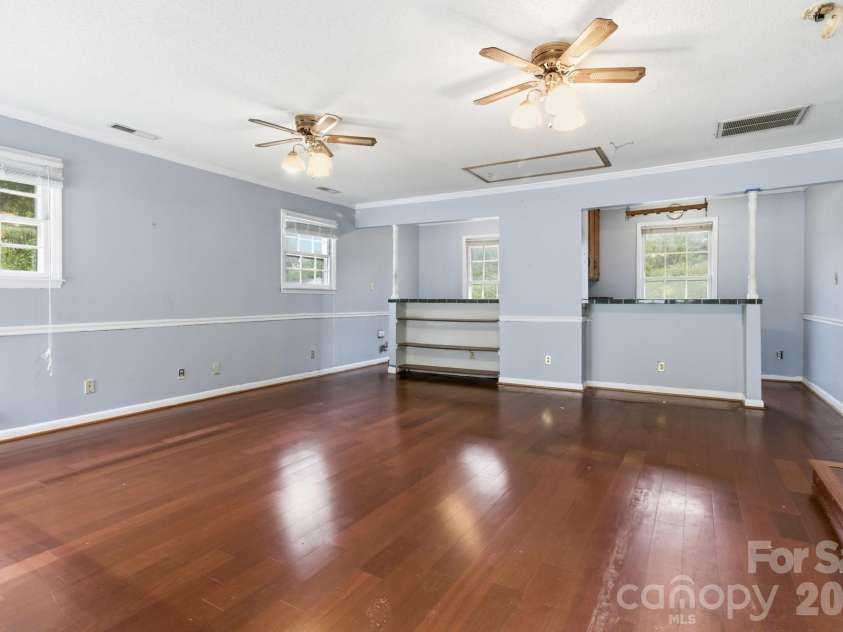 3343 Olde Creek Trail, Matthews, NC 28105.  MLS# CAR4389464, YatesRealty ID 29632. 