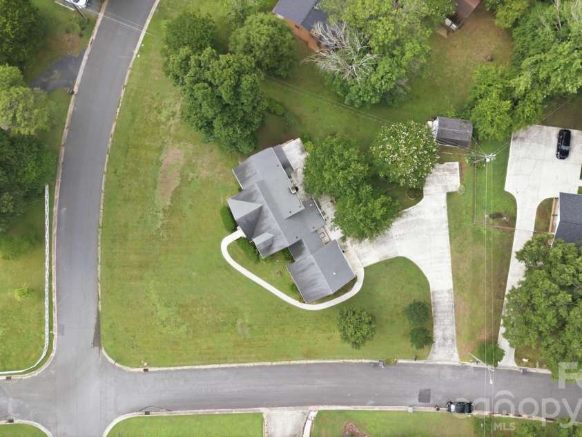 3343 Olde Creek Trail, Matthews, NC 28105.  MLS# CAR4389464, YatesRealty ID 29632. 