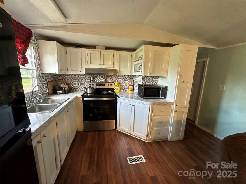 181 Trivette Road, Harmony, NC 28634.  MLS# CAR4257508, YatesRealty ID 29633. 
