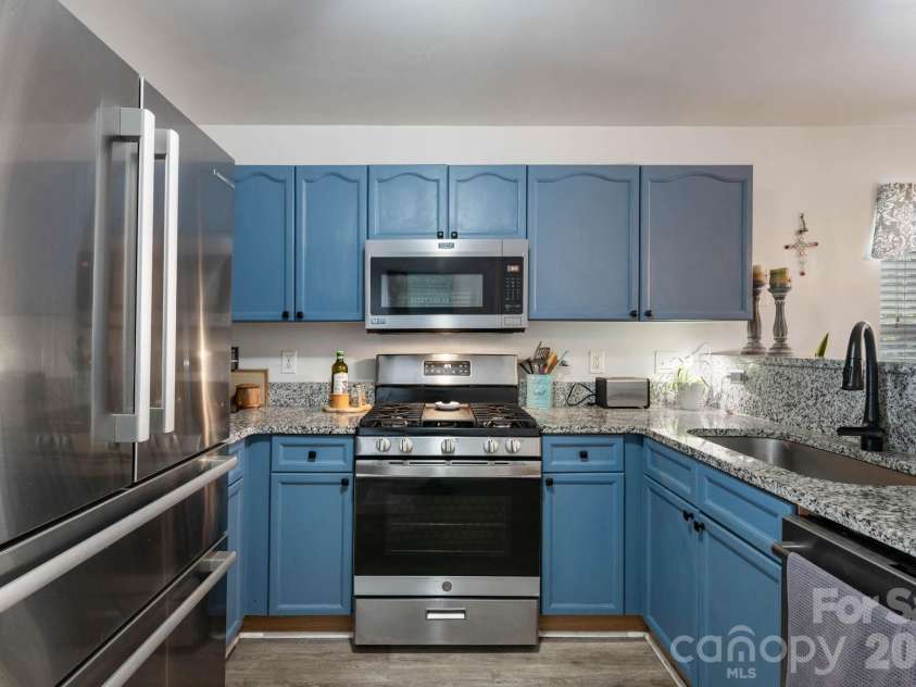 2050 Shady Pond Drive, Clover, SC 29710.  MLS# CAR4390356, YatesRealty ID 29635. 