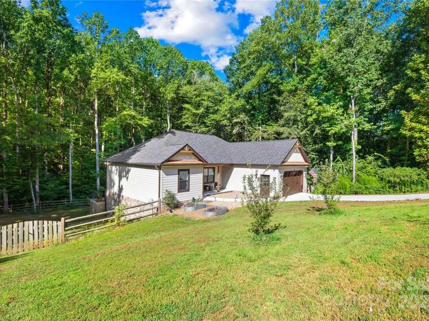 171 Shenandoah Loop, Troutman, NC 28166.  MLS# CAR4283740, YatesRealty ID 29636. 